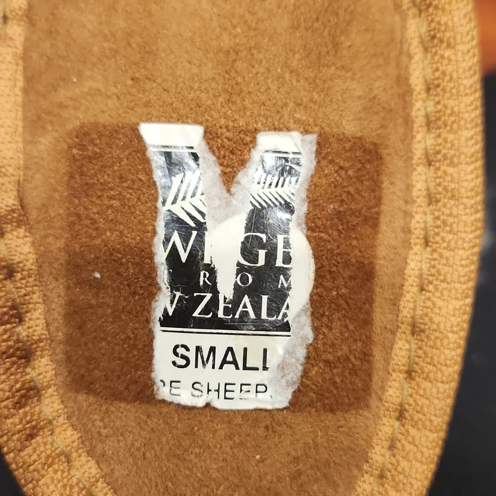 NWOT Made in New Zealand Baby Boots size S